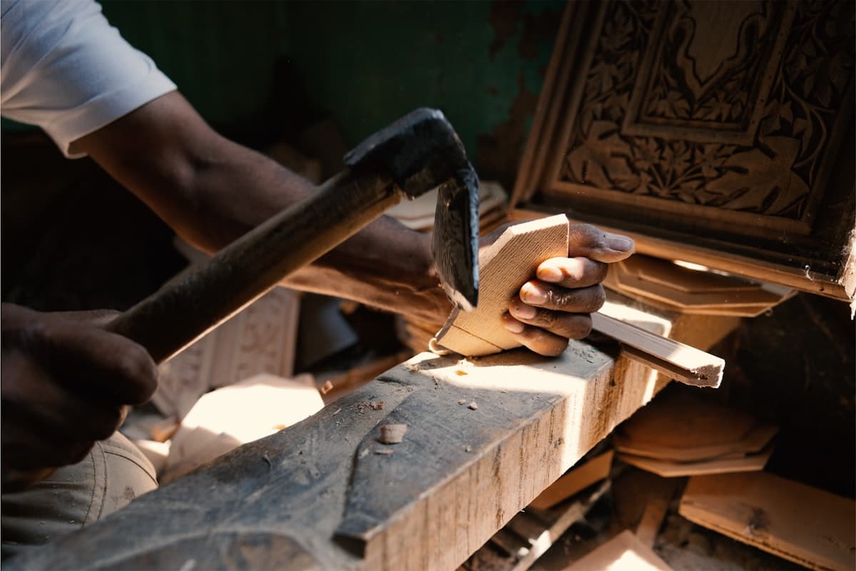 Artisan camerounais au travail
